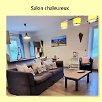아파트 Accueillante Maison Avec Piscine