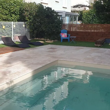 Grande Maison, Piscine Entre Et Montagne *