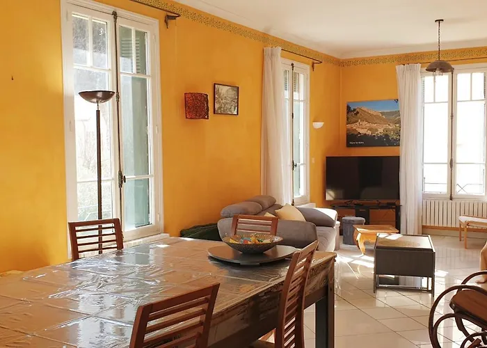 Accueillante Maison Avec Piscine Appartamento